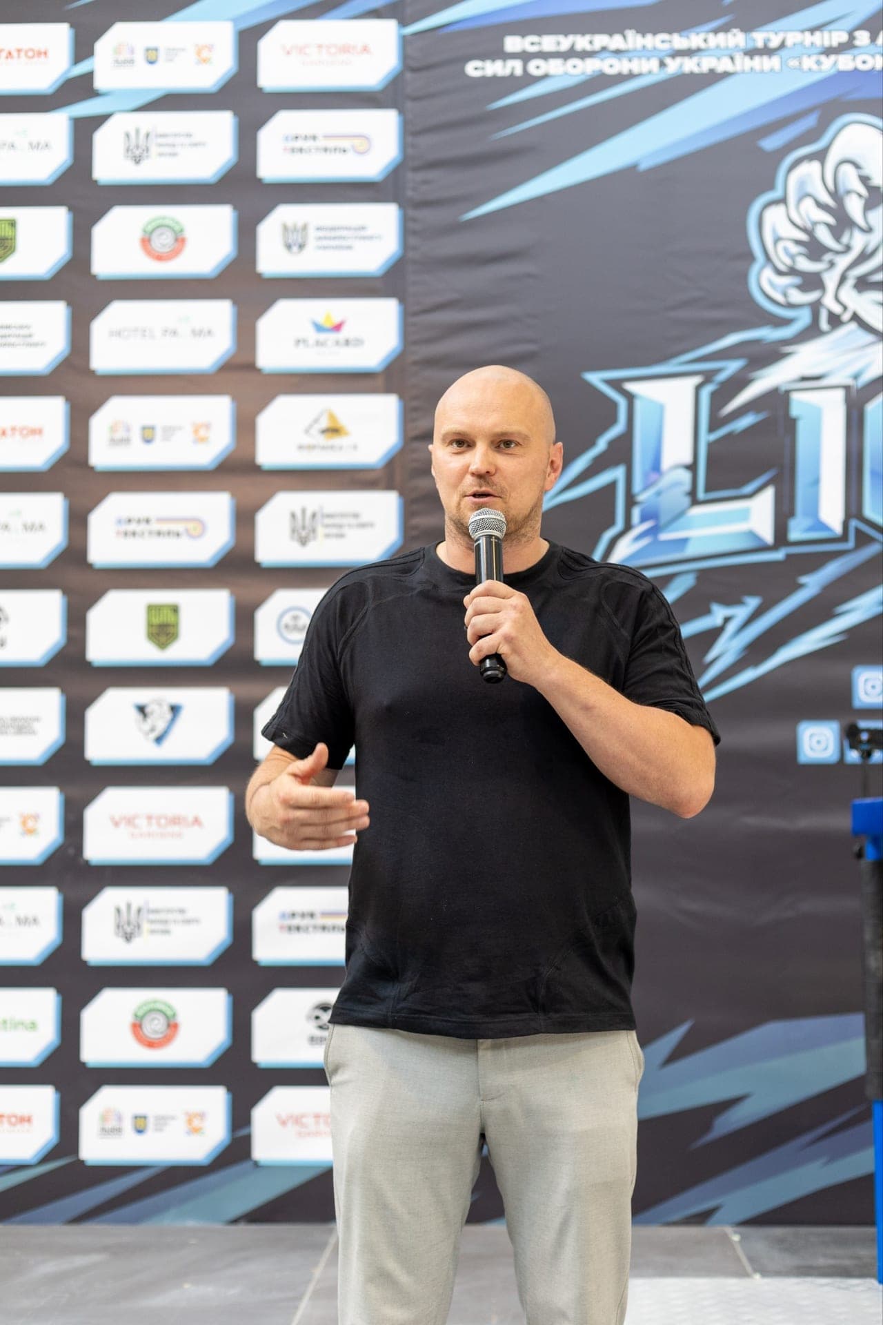 🦁🇺🇦 ВСЕУКРАЇНСЬКИЙ ТУРНІР З АРМРЕСТЛІНГУ «КУБОК ЛЕВА» ПАМ’ЯТІ ІГОРЯ ГЛАДКОГО ПЕРЕВИКОНАВ ЦІЛЬ ТА ЗІБРАВ 224 600 ГРН ДЛЯ НАШИХ ЗАХИСНИКІВ